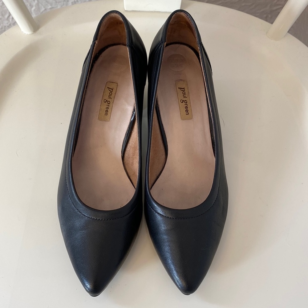 Paul Green Women's Black Leather Pointed-Toe Flats